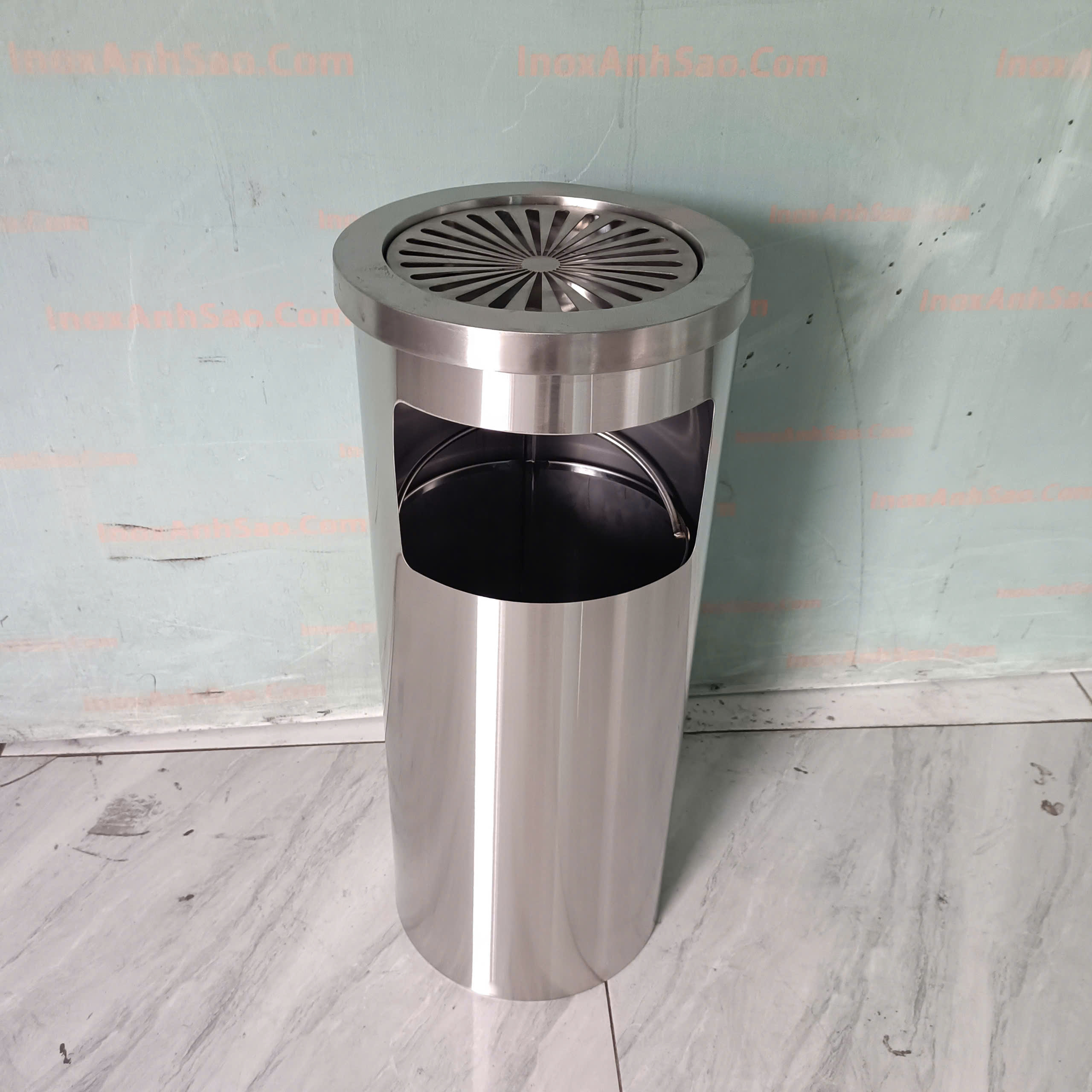 thung-rac-tron-gat-tan-h23