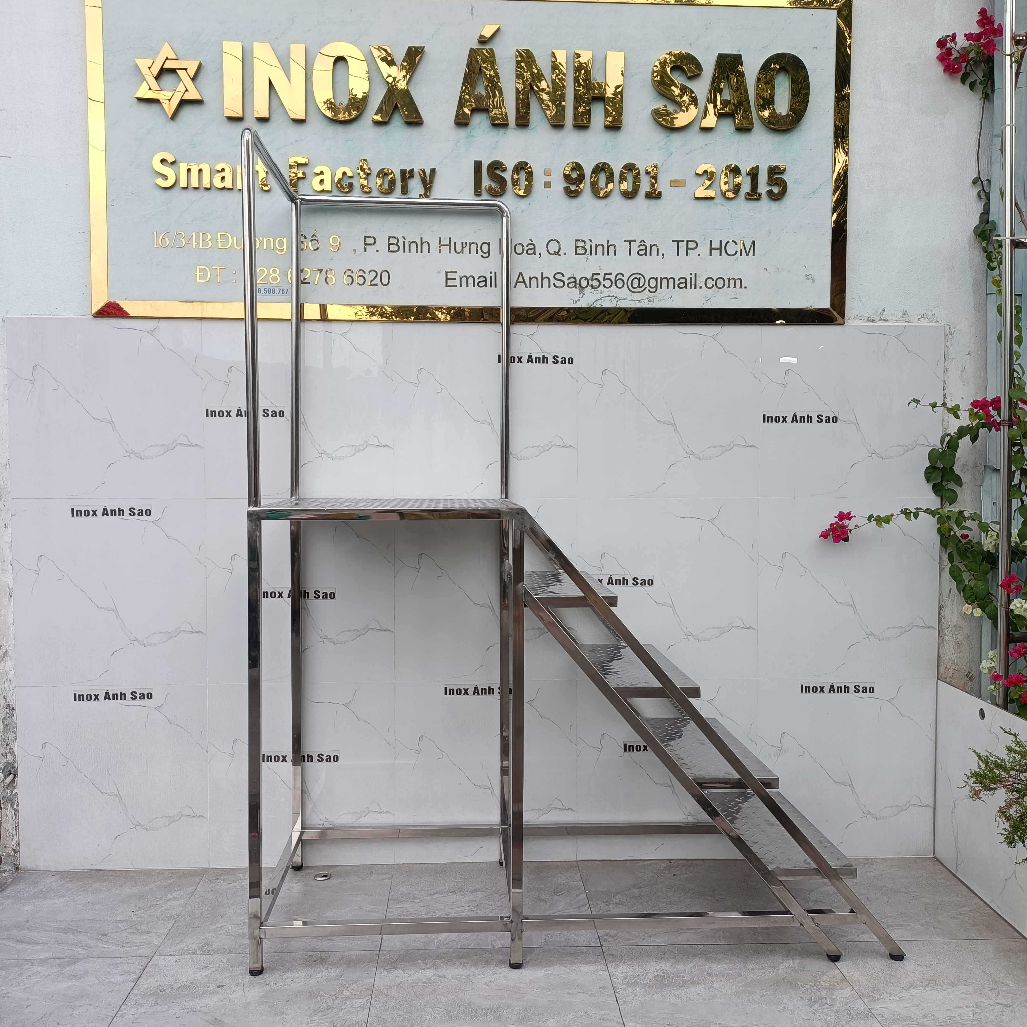 san-thao-tac-inox