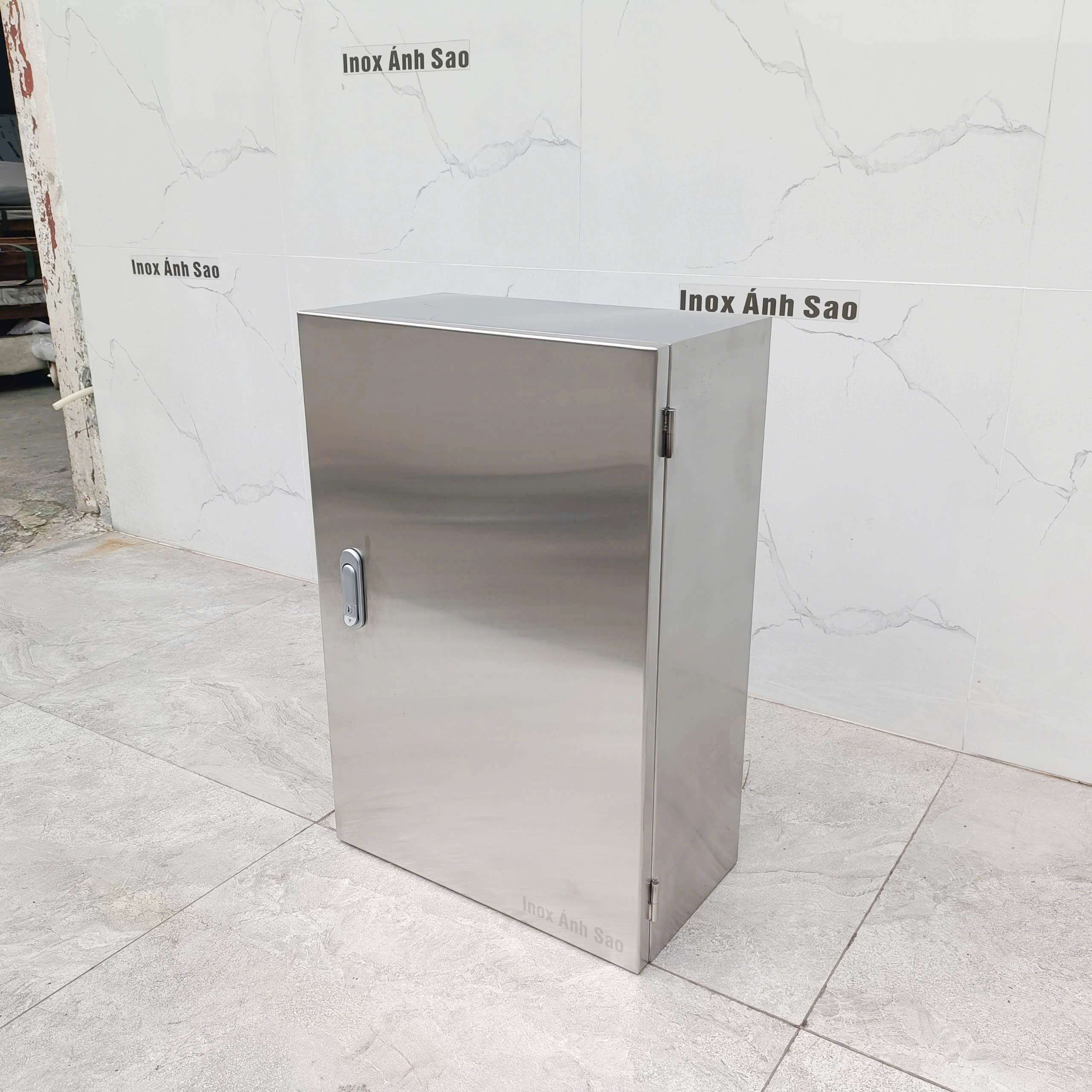 tu-dien-inox-304