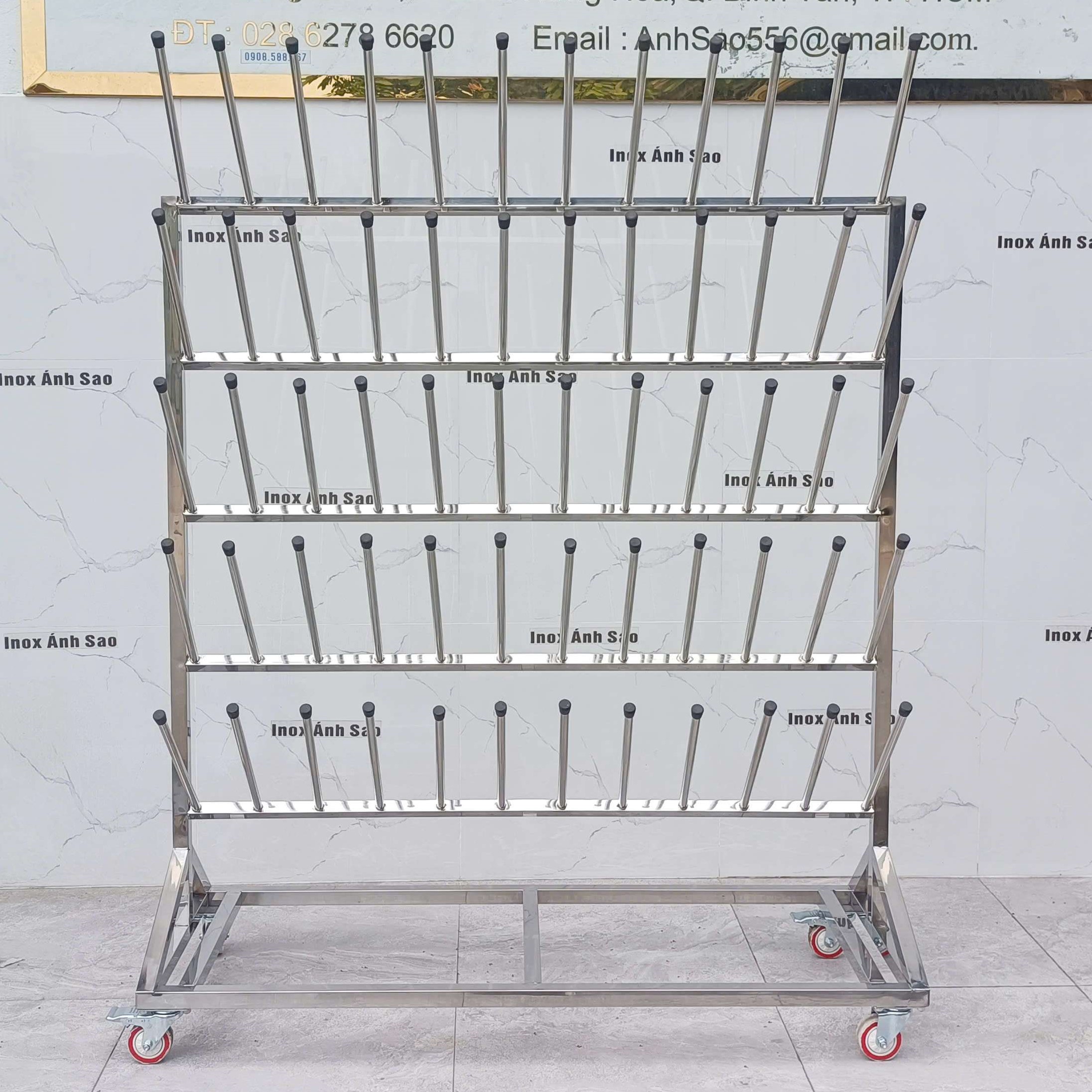 ke-treo-ung-30-doi-khong-co-ke-dep