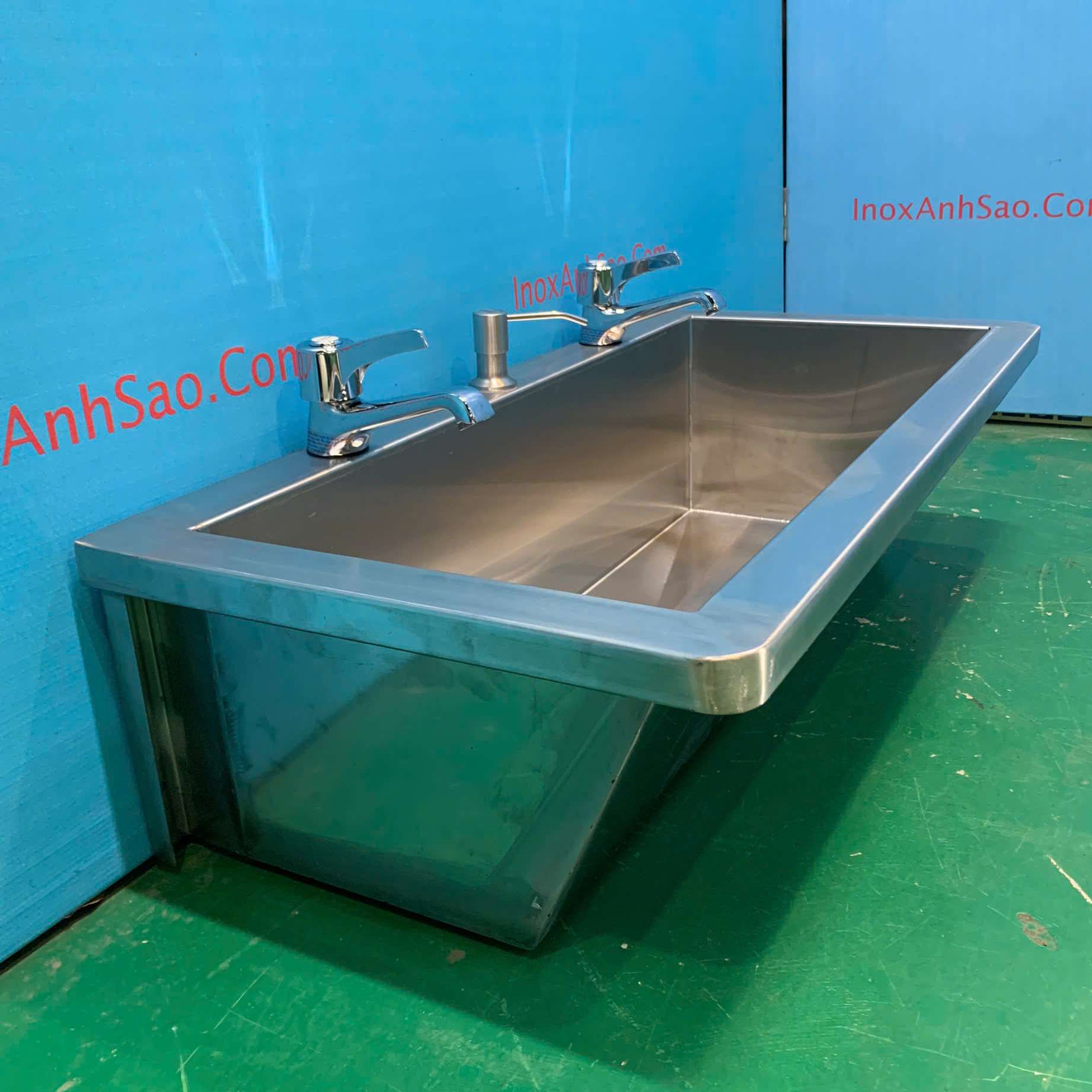 bon-rua-inox-2-voi-treo-tuong