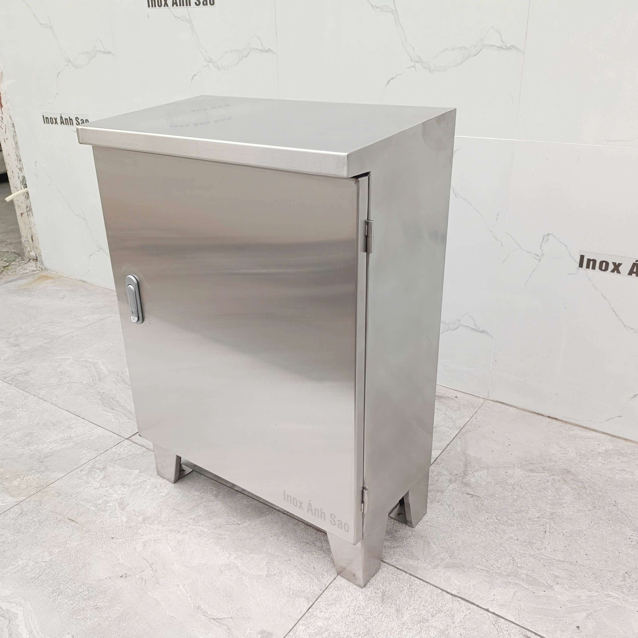 tu-dien-inox-304
