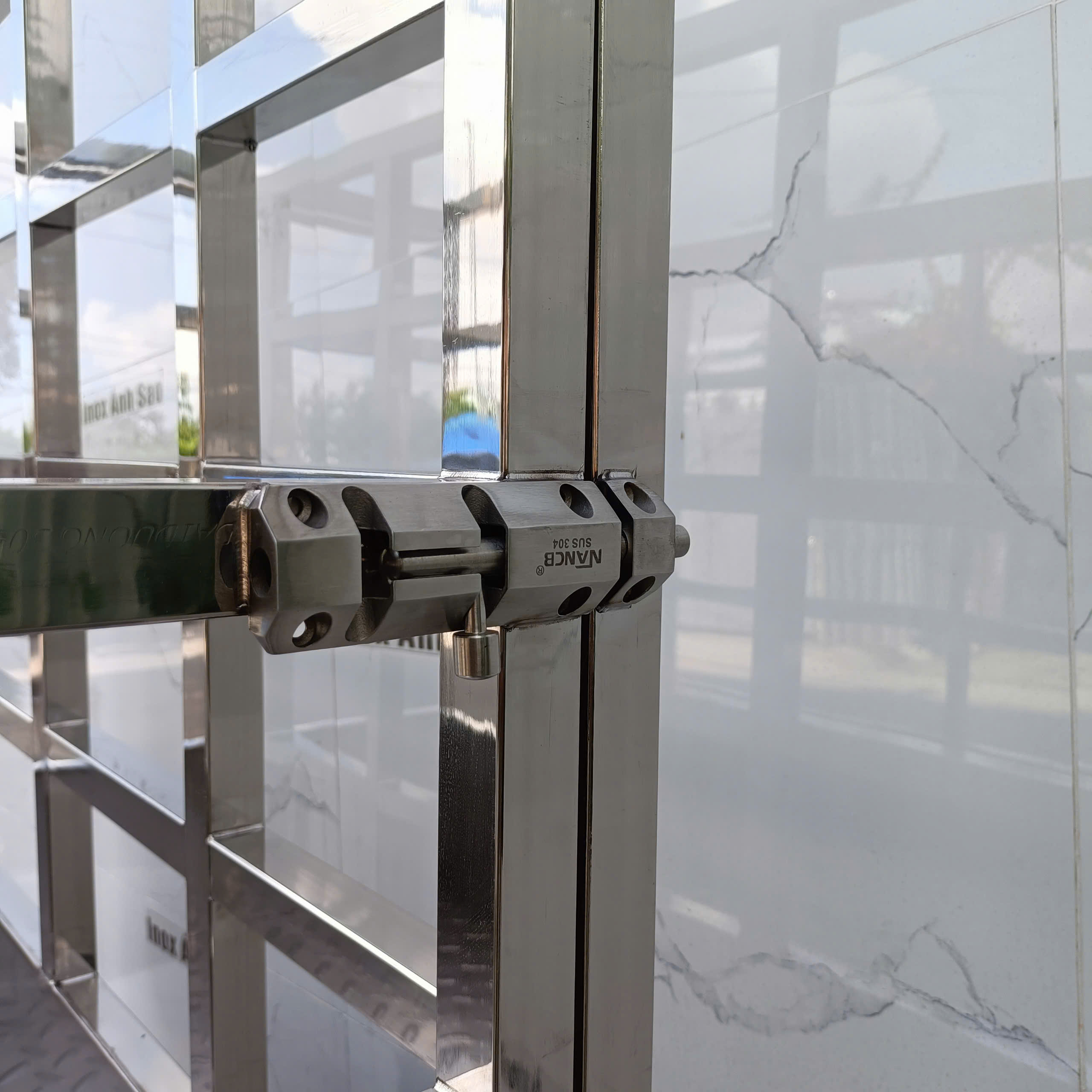 Hình ảnh alt empty